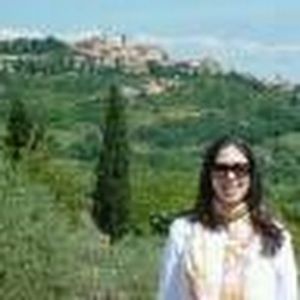 Meet your Posher, Dahlia